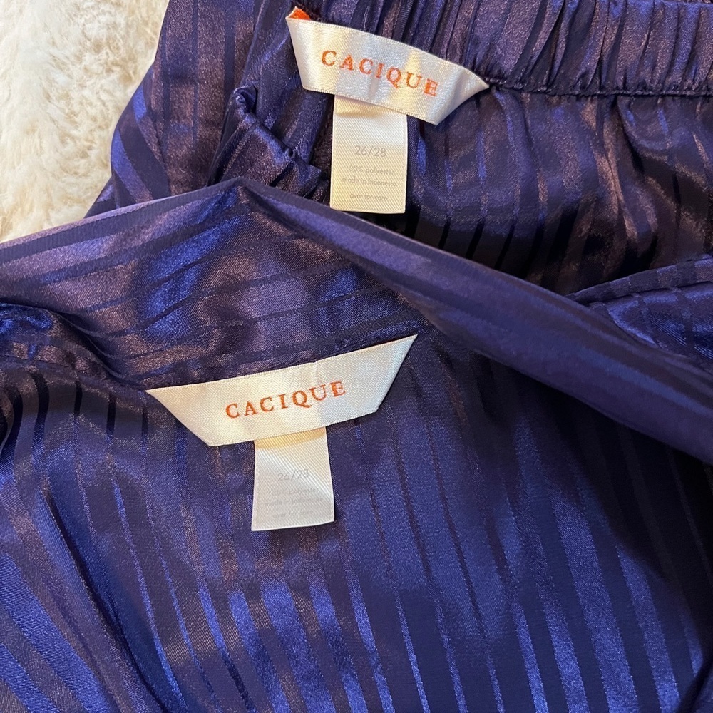 Cacique Pinstriped Satin Pajamas Size 26/28 - Picture 3 of 3